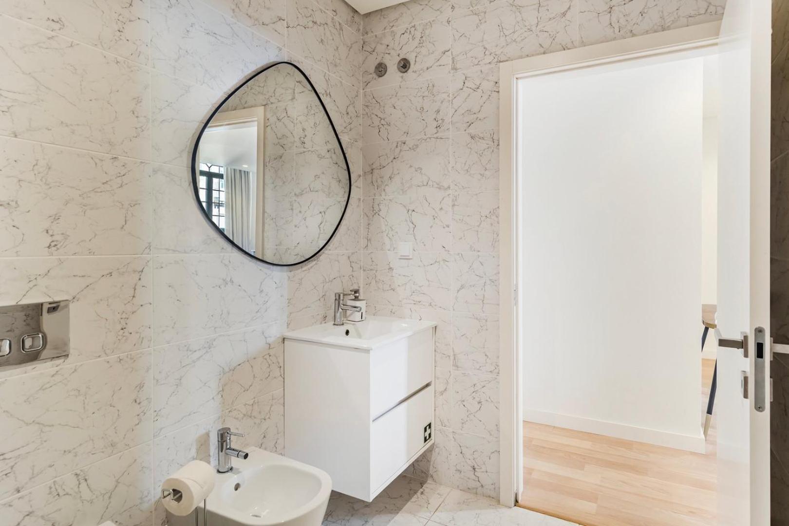 Appartamento Guestready - A Secret Passage In Oporto Esterno foto
